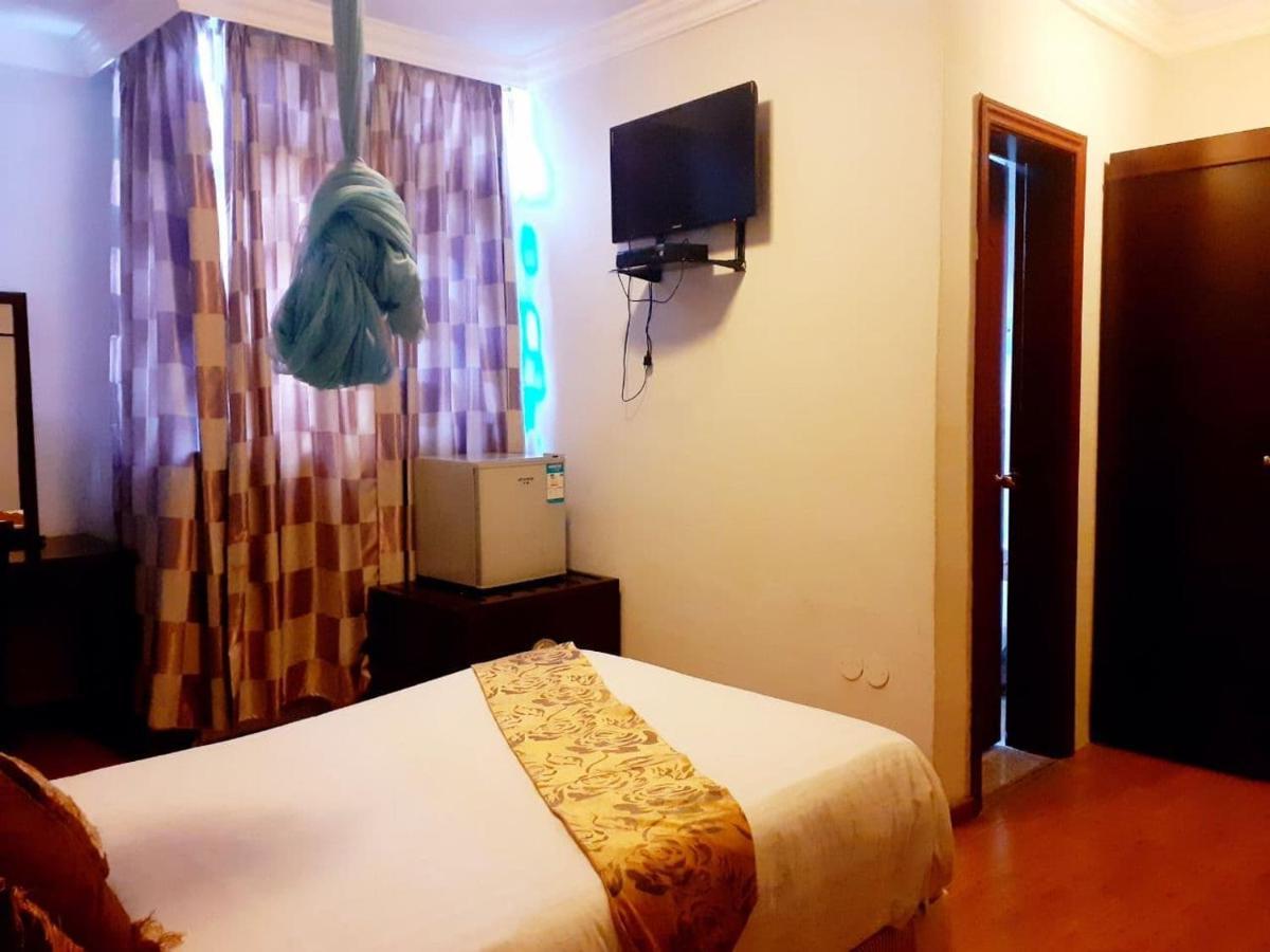Amenities Hotel Addis Abeba Buitenkant foto